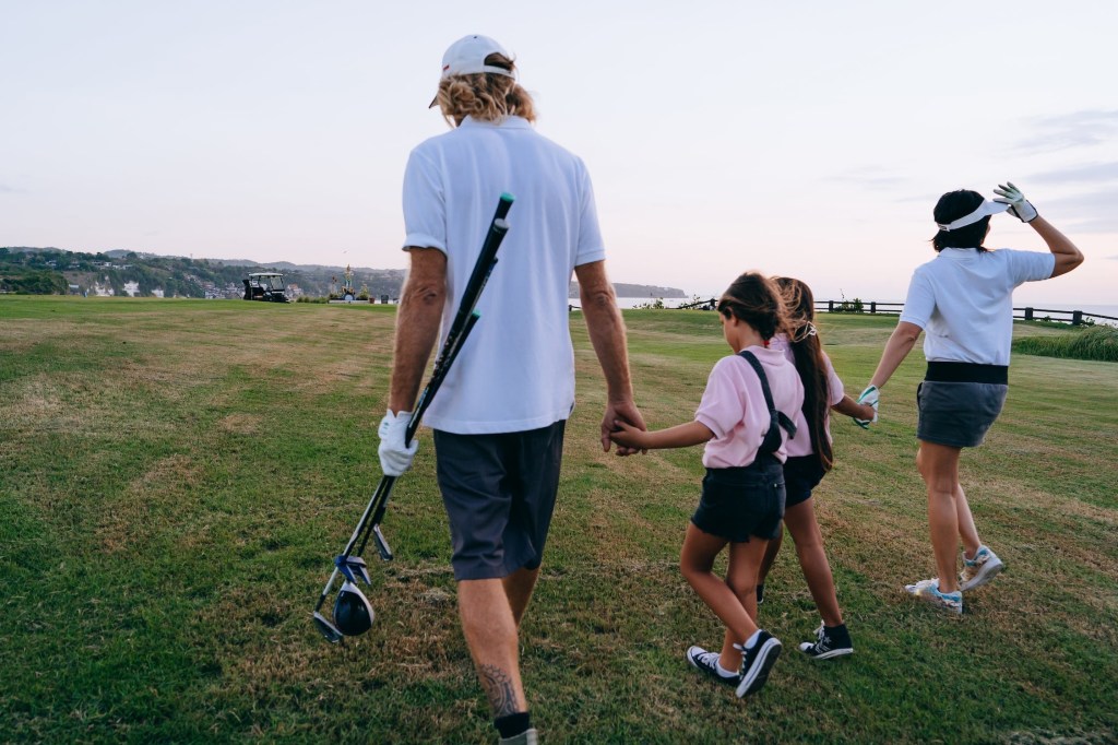 Balancing Family and Golf: Tips for Midlife Golfing&nbsp;Parents